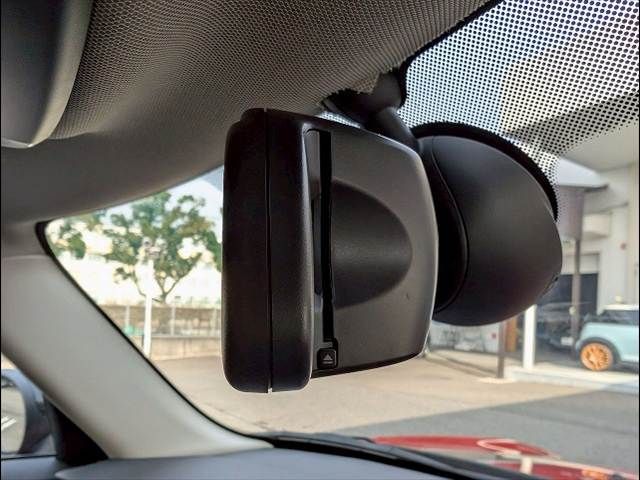 BMW MINI COOPER SD 5 2017 Image 31