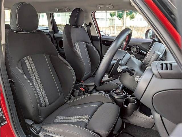 BMW MINI COOPER SD 5 2017 Image 31