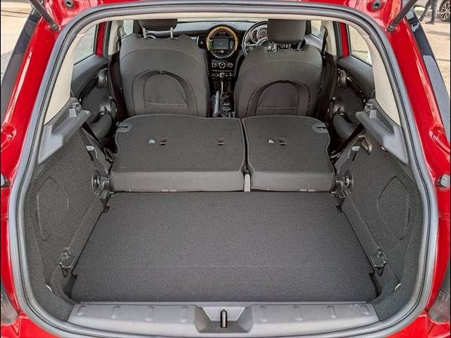 BMW MINI COOPER SD 5 2017 Image 31