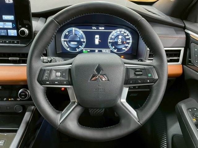 MITSUBISHI OUTLANDER PHEV 2022 Image 31