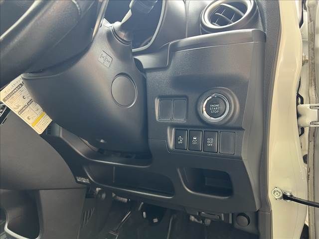 DAIHATSU CAST SPORT 2015 Image 31