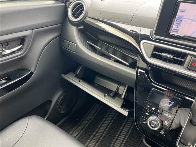 DAIHATSU CAST SPORT 2015 Image 31