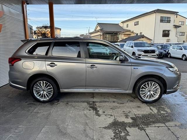 MITSUBISHI OUTLANDER PHEV 2019 Image 31