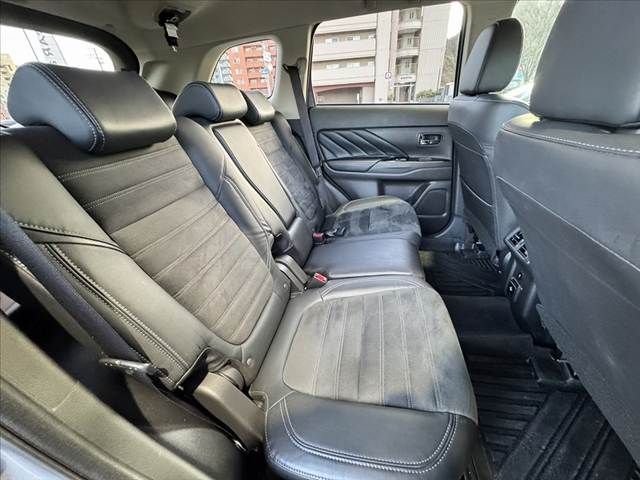 MITSUBISHI OUTLANDER PHEV 2019 Image 31