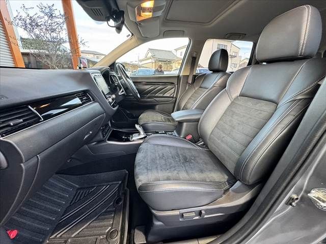 MITSUBISHI OUTLANDER PHEV 2019 Image 31