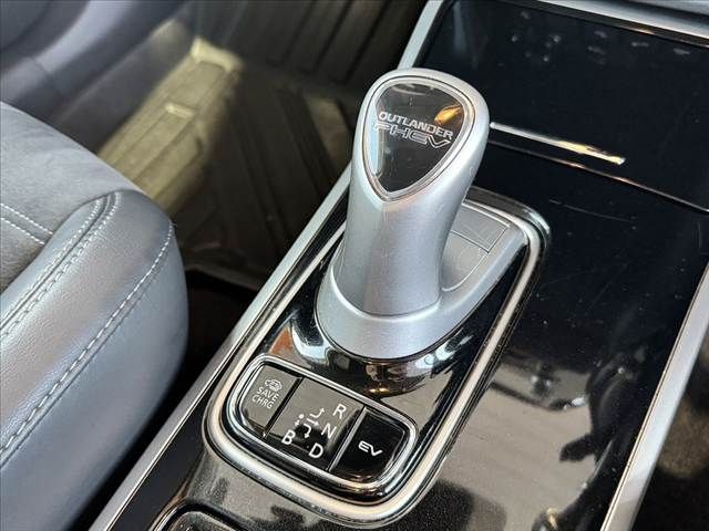 MITSUBISHI OUTLANDER PHEV 2019 Image 31