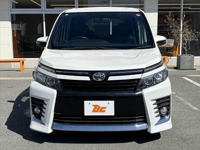 TOYOTA VOXY 2014 Image 31