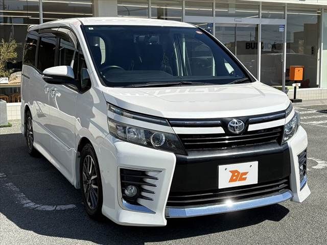 TOYOTA VOXY 2014 Image 31