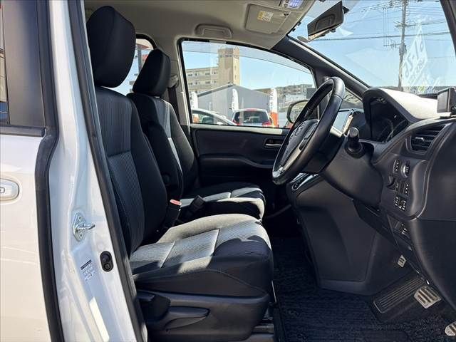 TOYOTA VOXY 2014 Image 31