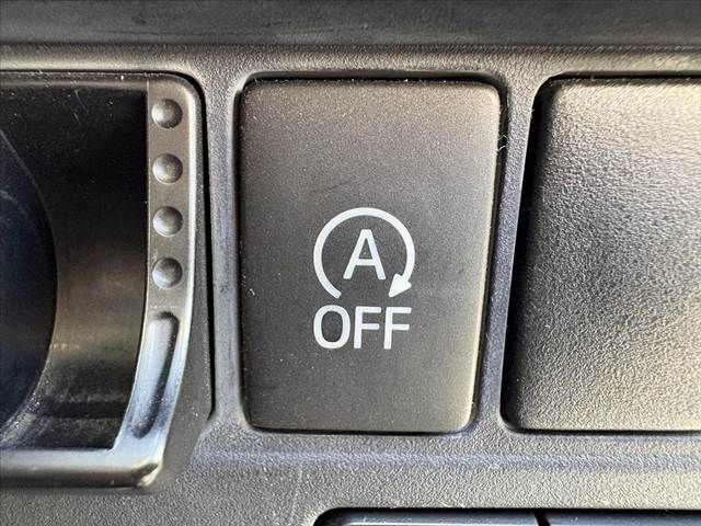 TOYOTA VOXY 2014 Image 31