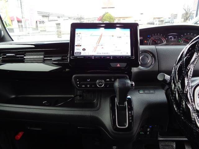 HONDA N BOX CUSTOM 2021 Image 31