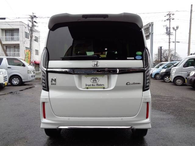 HONDA N BOX CUSTOM 2021 Image 31