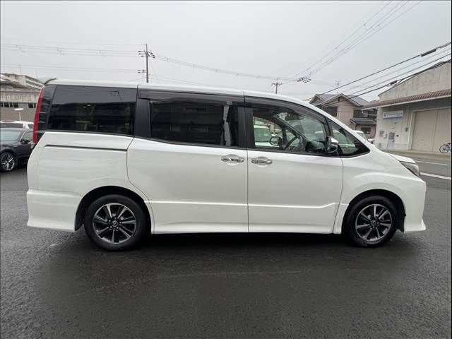 TOYOTA NOAH 2020 Image 31