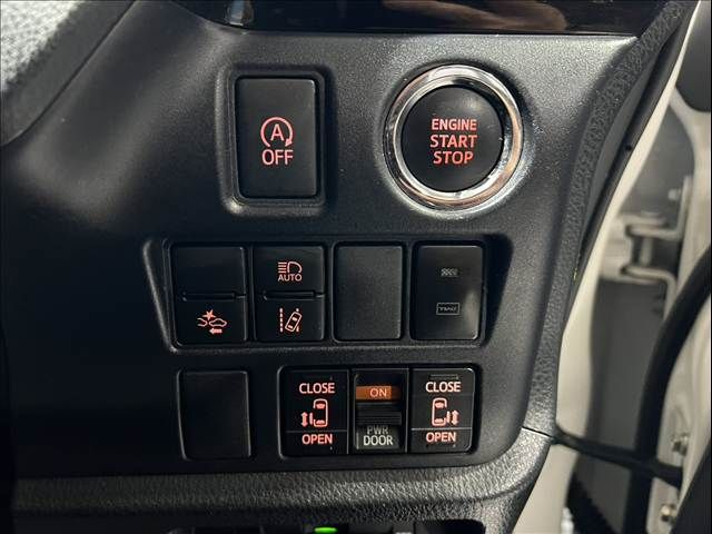 TOYOTA NOAH 2020 Image 31