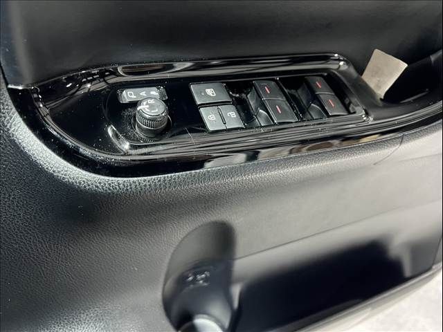 TOYOTA NOAH 2020 Image 31