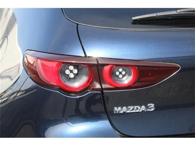 MAZDA 3 FASTBACK 2019 Image 31