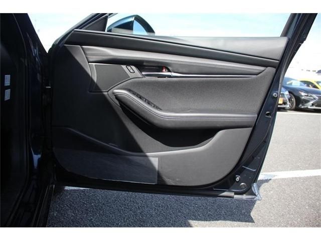 MAZDA 3 FASTBACK 2019 Image 31