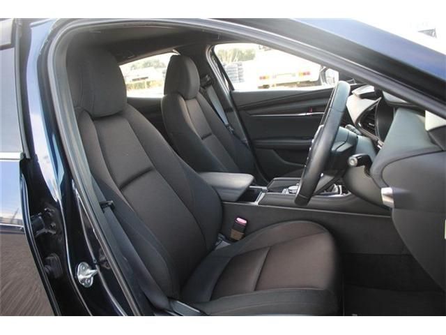 MAZDA 3 FASTBACK 2019 Image 31