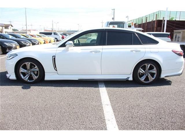 TOYOTA CROWN SEDAN HYBRID 2018 Image 31