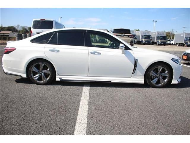 TOYOTA CROWN SEDAN HYBRID 2018 Image 31