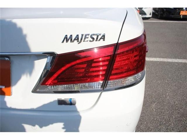 TOYOTA CROWN MAJESTA HYBRID 2013 Image 31