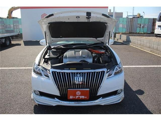 TOYOTA CROWN MAJESTA HYBRID 2013 Image 31