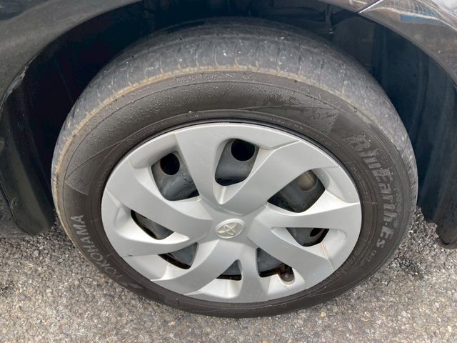 TOYOTA SIENTA 2016 Image 31