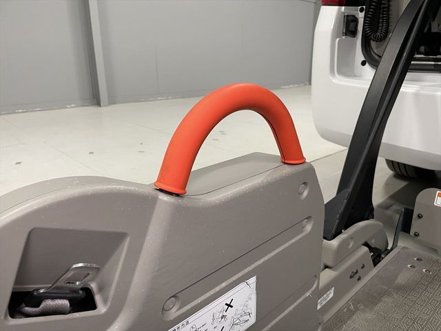 NISSAN NV350 CARAVAN 2019 Image 31