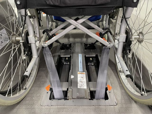 NISSAN NV350 CARAVAN 2019 Image 31