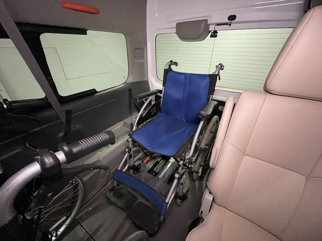 NISSAN NV350 CARAVAN 2019 Image 31