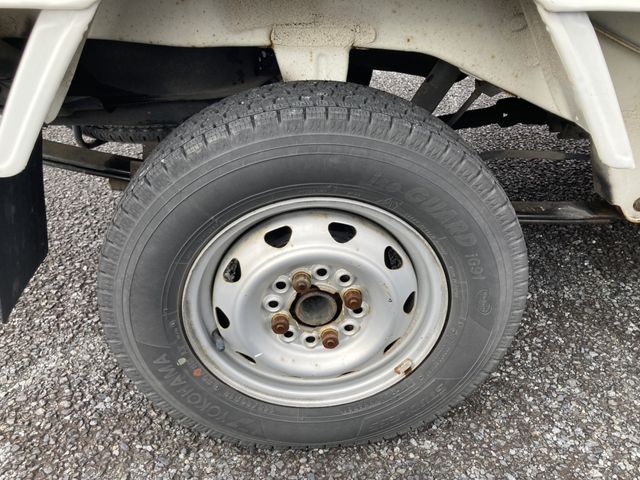 DAIHATSU HIJET TRUCK 4WD 2011 Image 31