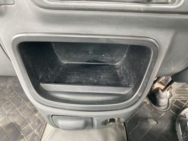 DAIHATSU HIJET TRUCK 4WD 2011 Image 31