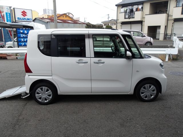 DAIHATSU TANTO 2024 Image 31