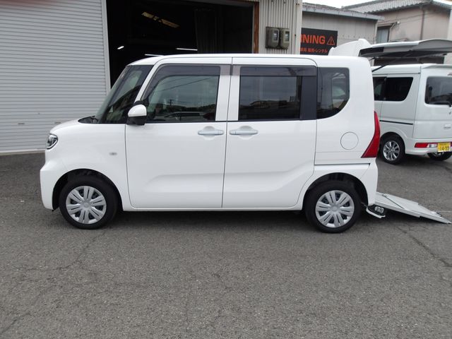 DAIHATSU TANTO 2024 Image 31
