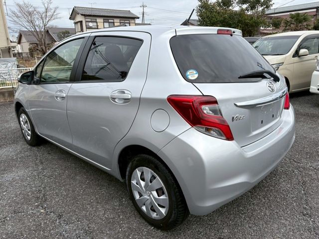 TOYOTA VITZ 2015 Image 31