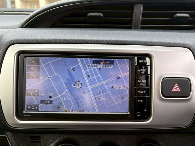 TOYOTA VITZ 2015 Image 31