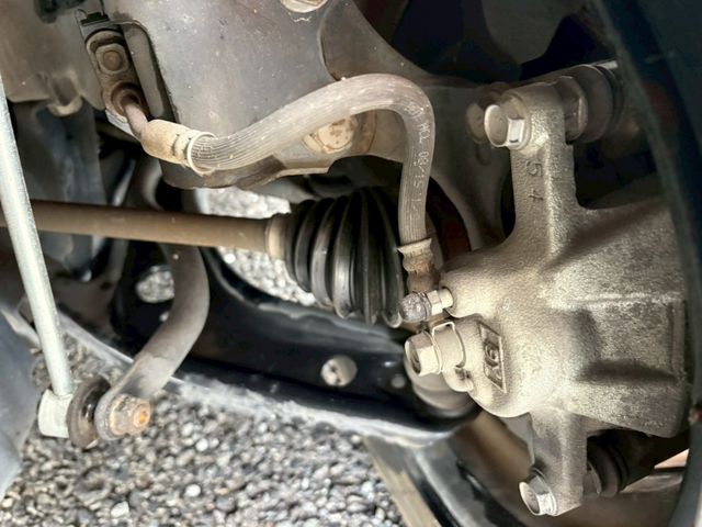 TOYOTA VITZ 2015 Image 31