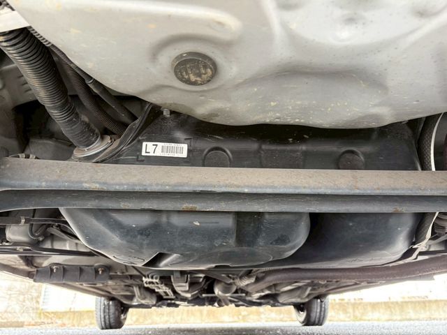 TOYOTA VITZ 2015 Image 31