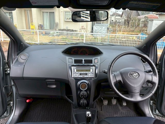 TOYOTA VITZ 2009 Image 31