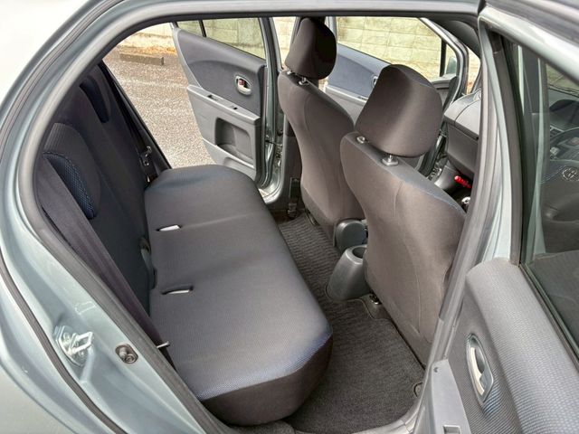 TOYOTA VITZ 2009 Image 31