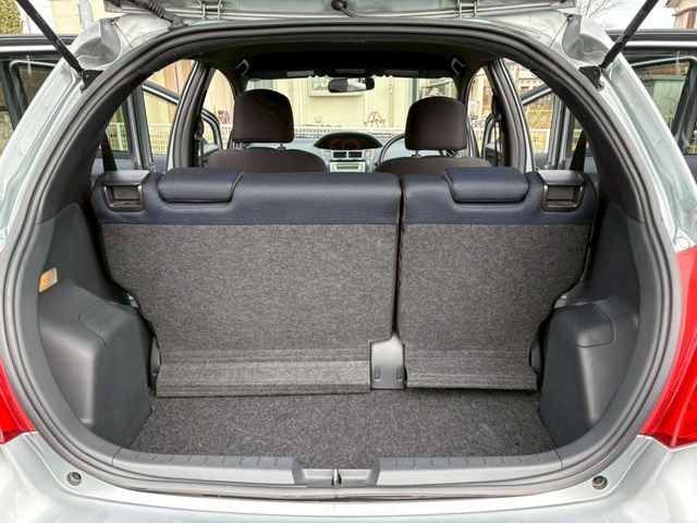 TOYOTA VITZ 2009 Image 31