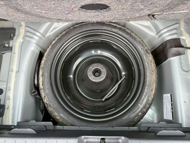 TOYOTA VITZ 2009 Image 31