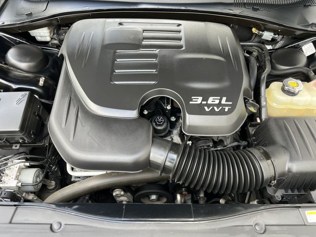 CHRYSLER 300 2015 Image 31