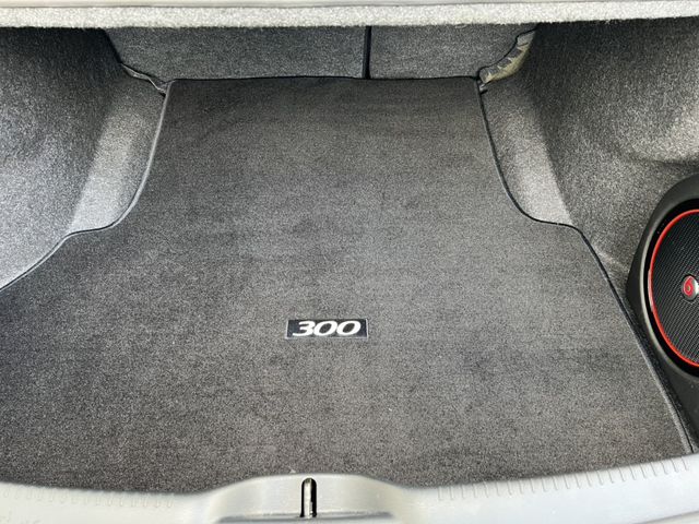 CHRYSLER 300 2015 Image 31