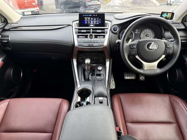 TOYOTA LEXUS NX300H AWD 2014 Image 31