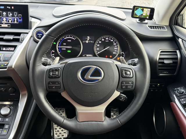 TOYOTA LEXUS NX300H AWD 2014 Image 31