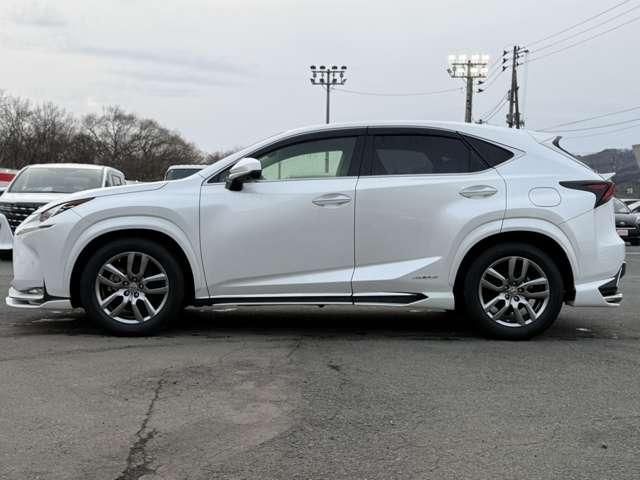 TOYOTA LEXUS NX300H AWD 2014 Image 31