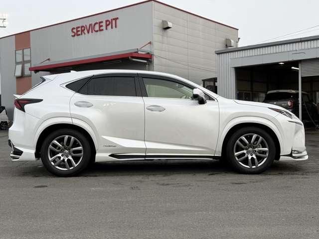 TOYOTA LEXUS NX300H AWD 2014 Image 31