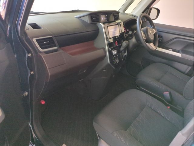 TOYOTA TANK 2018 Image 31