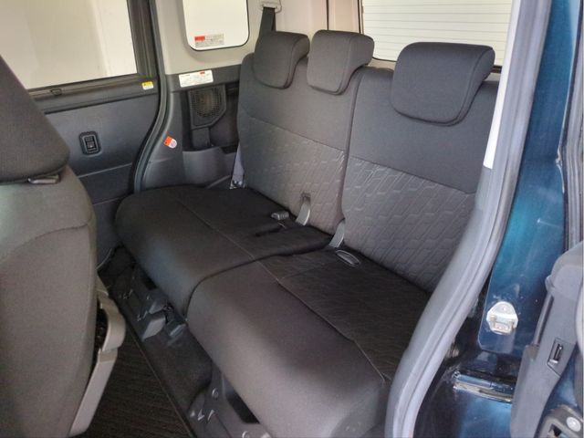 TOYOTA TANK 2018 Image 31